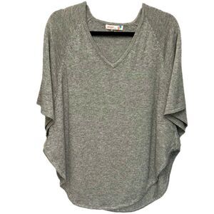 Umgee Grey Knit Sweater‎ Poncho S/M Solid Print With Pockets